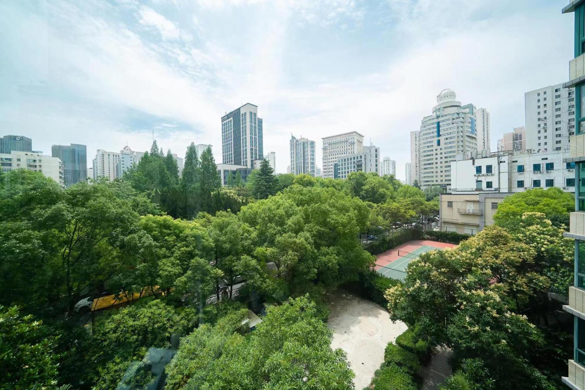 Eastern Hub - Zhongshan Park Branch Three Bedroom Bright French Windows, Open Kitchen In Downtown Area